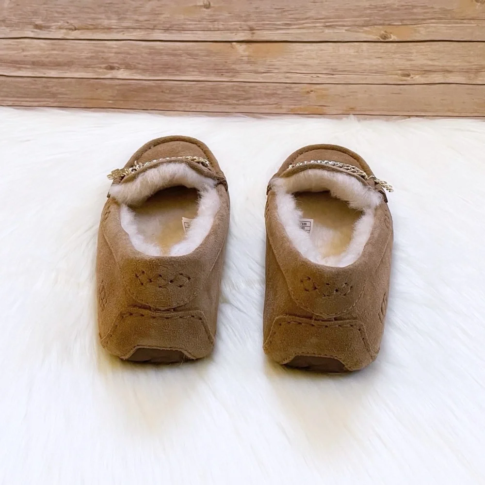 UGG Women’s Ansley Chain Chestnut Suede Slippers - Picture 4 of 8